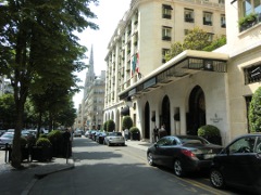Hotel George V, in dem die Beatles übernachteten, genannt nach dem englischen König George V.